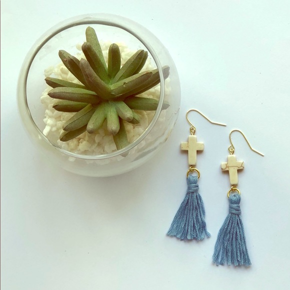 Tassel Earrings Cross Charm Light Blue - Picture 2 of 4
